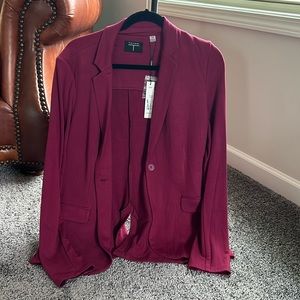 Tahari Women’s Blazer